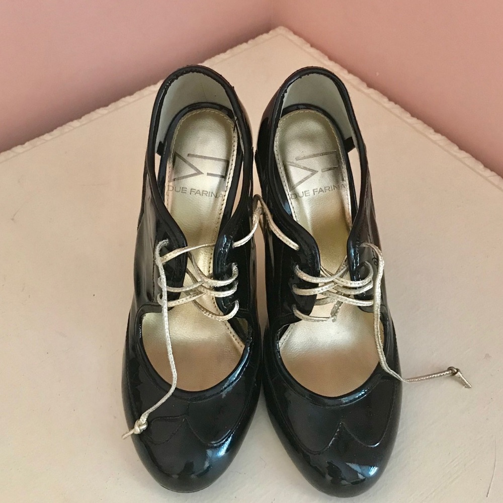 Due Farina golden heel lace up shoes